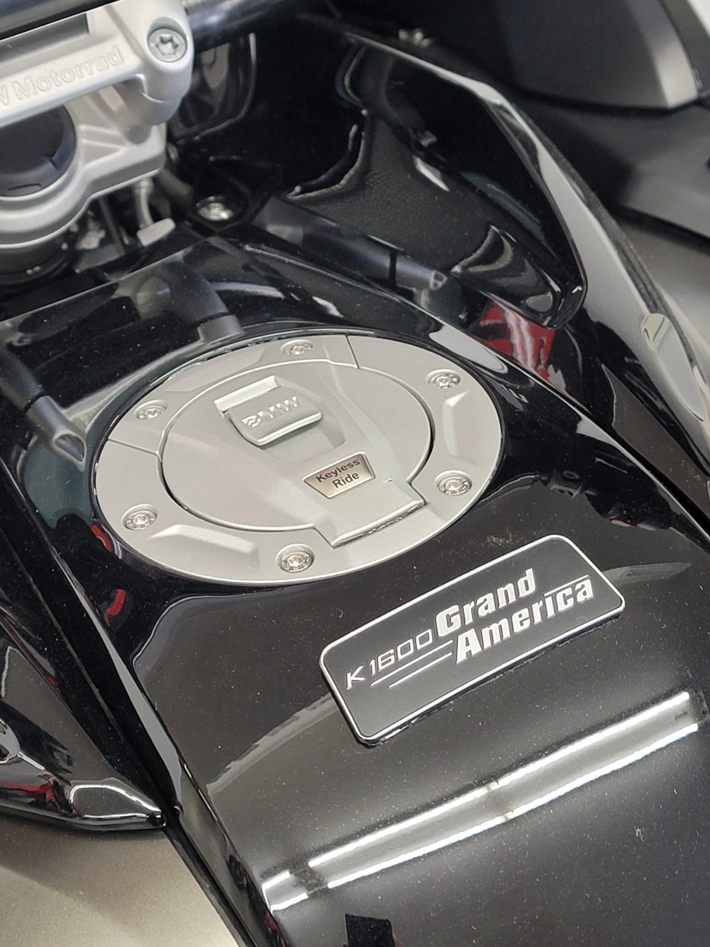 2023 BMW K 1600 Grand America in Lake Havasu City, Arizona - Photo 18