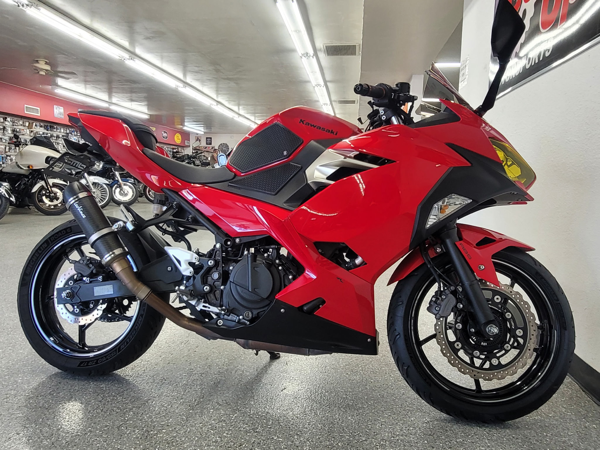 2021 Kawasaki Ninja 400 ABS in Lake Havasu City, Arizona - Photo 3